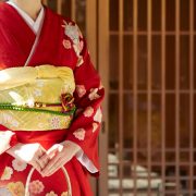 結婚式で振袖を着る際の注意点は？おすすめの柄やおすすめ品を解説
